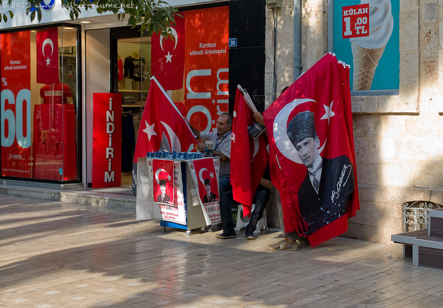 Street life in 2013 in Antalya (Anatolia)