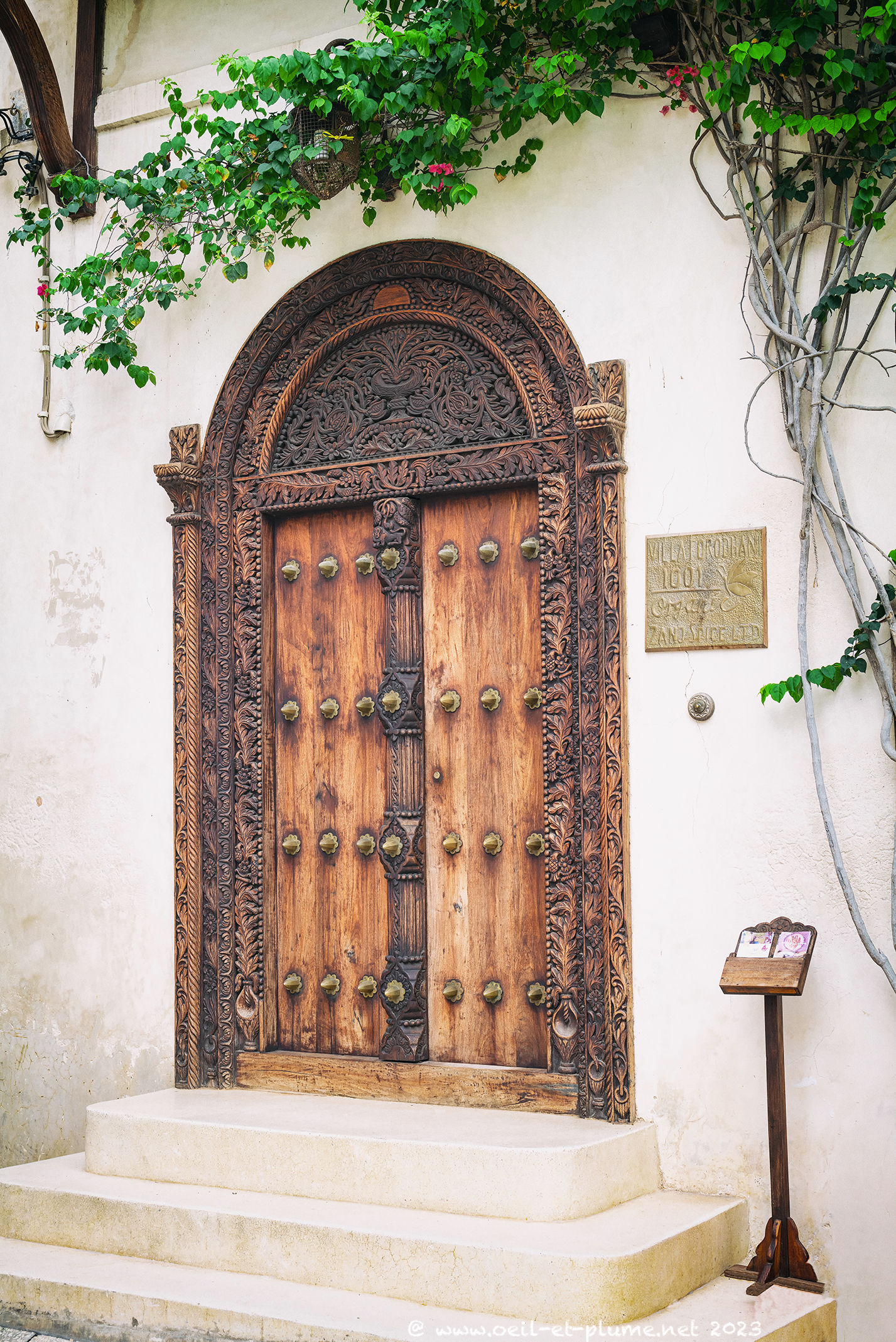 Zanzibar Stories & History: The Arab Doors of Stone Town