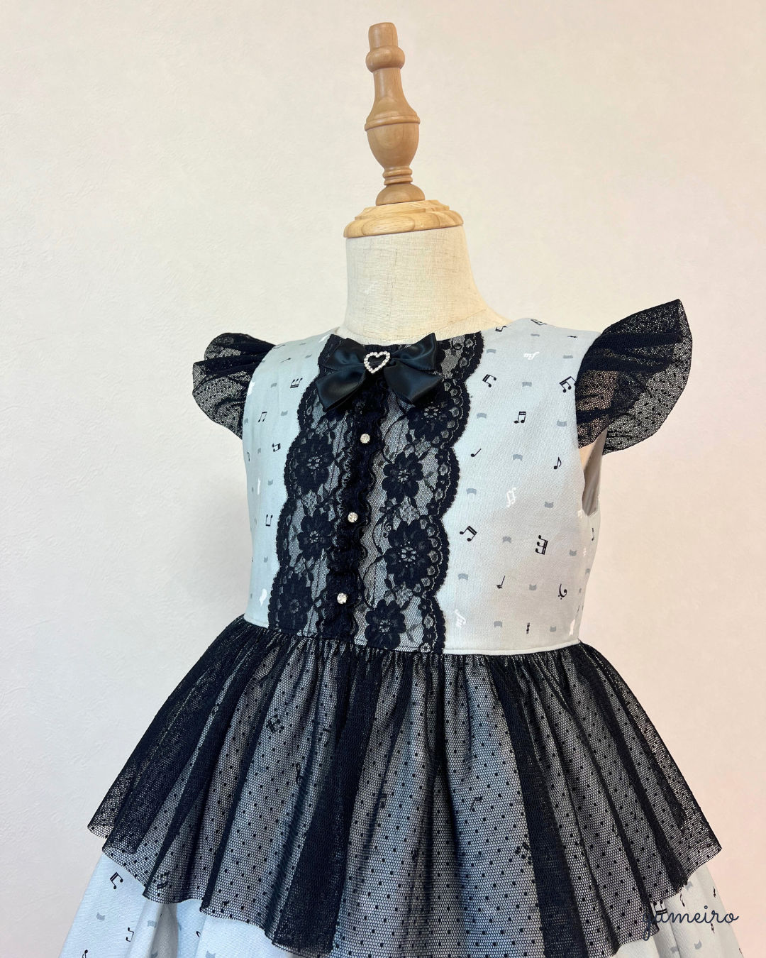 ピアノと猫ちゃんのワンピース(130cm)