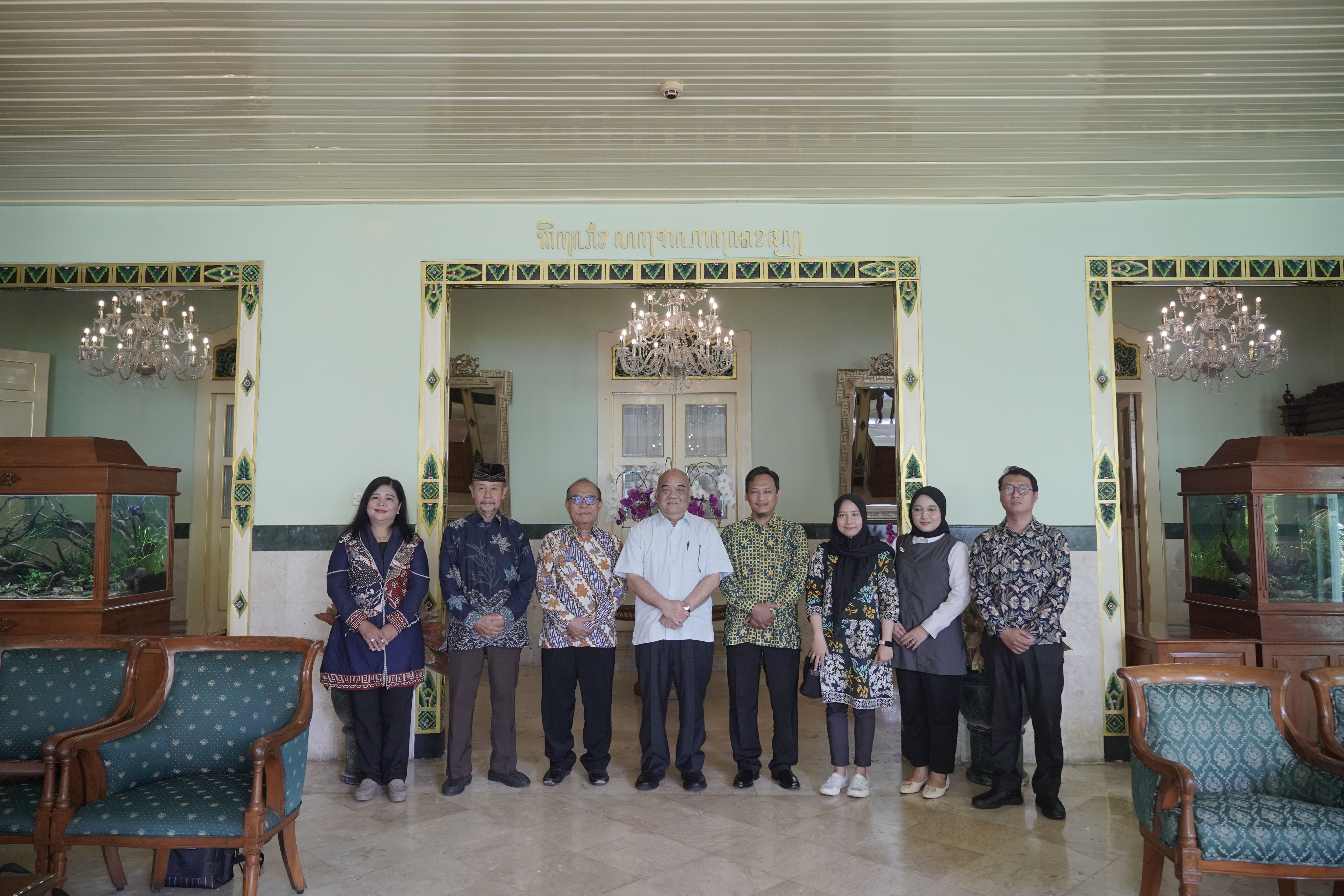  KGPAA Paku Alam X: Optimalkan Kurikulum Berbasis Teknologi Digital