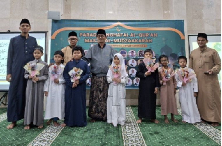 Parade Penghafal Al-Qur'an di Masjid Al-Mudzakarah Ditutup dengan Buka Puasa Bersama