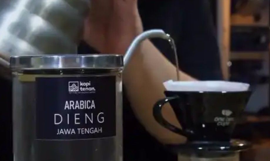 Di Balik Secangkir Kopi: Perjalanan Slamet Nugroho Merawat Rasa Nusantara