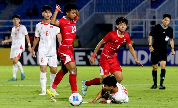 Runtuhnya Singgasana Raksasa: Saat Kuda Hitam Menari dan Monster Kangguru Mengancam