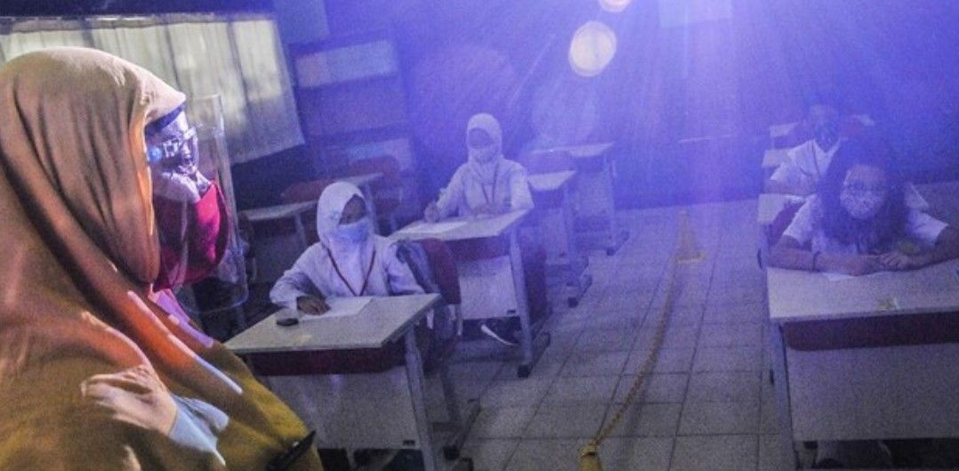 Tepis Isu PHK Massal, Kemendikdasmen Terbitkan Aturan Jamin Nasib Guru Honorer Sepanjang 2026
