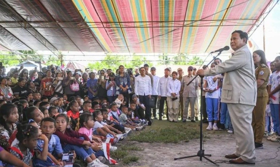 Prabowo Bawa Starlink hingga Kapal Ikan untuk Warga Miangas