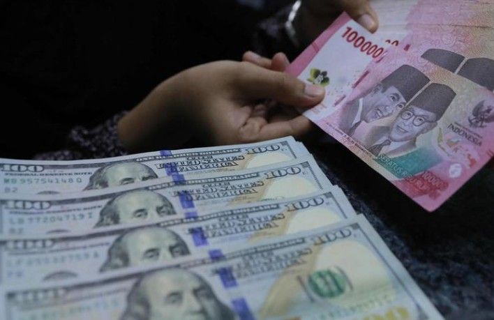 Bara di Selat Hormuz, Badai di Tanah Air: Nilai Tukar Rupiah Terperosok ke Rekor Tergelap Rp17.500