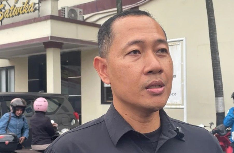 Gara-gara HP Di-'Hack', Kediaman Penulis Ahmad Bahar Digeruduk Ormas hingga Muncul Isu Penyekapan Anak