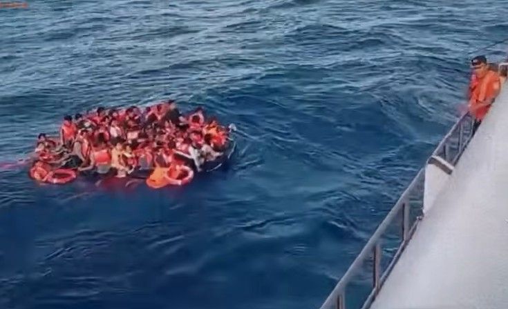 Kobar Api di Penyeberangan Padangbai–Lembar: KMP Portlink II Sigap Selamatkan Puluhan Penumpang KMP Putri Yasmin
