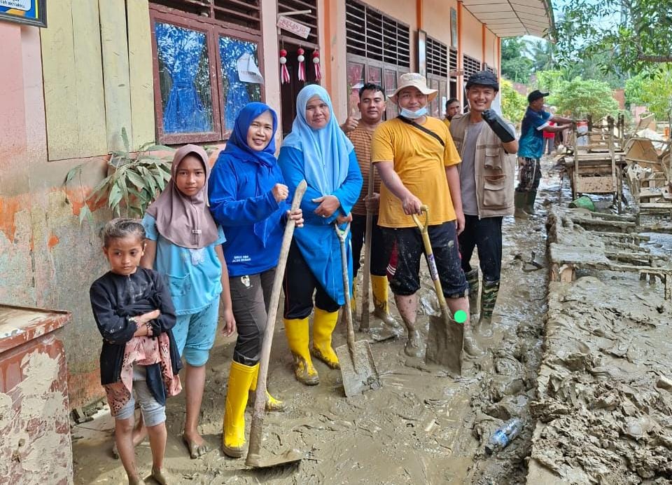 Ratusan Relawan ASN Disdik Aceh Bantu Pulihkan Fasilitas Pembelajaran Pasca-bencana Hidrometeorologi