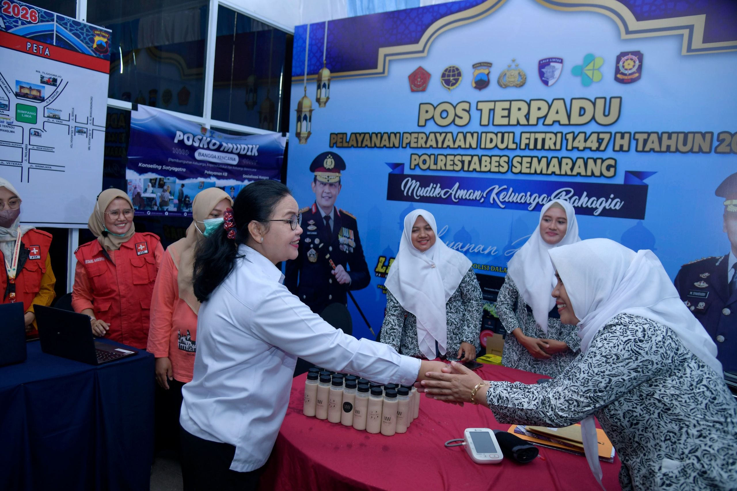 Pantau Posko Mudik, Wali Kota Agustina Wilujeng Pastikan Pelayanan Berjalan Lancar