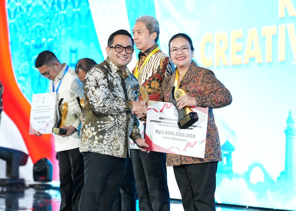 Hebat! Kota Semarang Raih Penghargaan Nasional Creative Financing, Bukti Inovasi Pemkot Hadirkan Pembangunan yang Berdampak