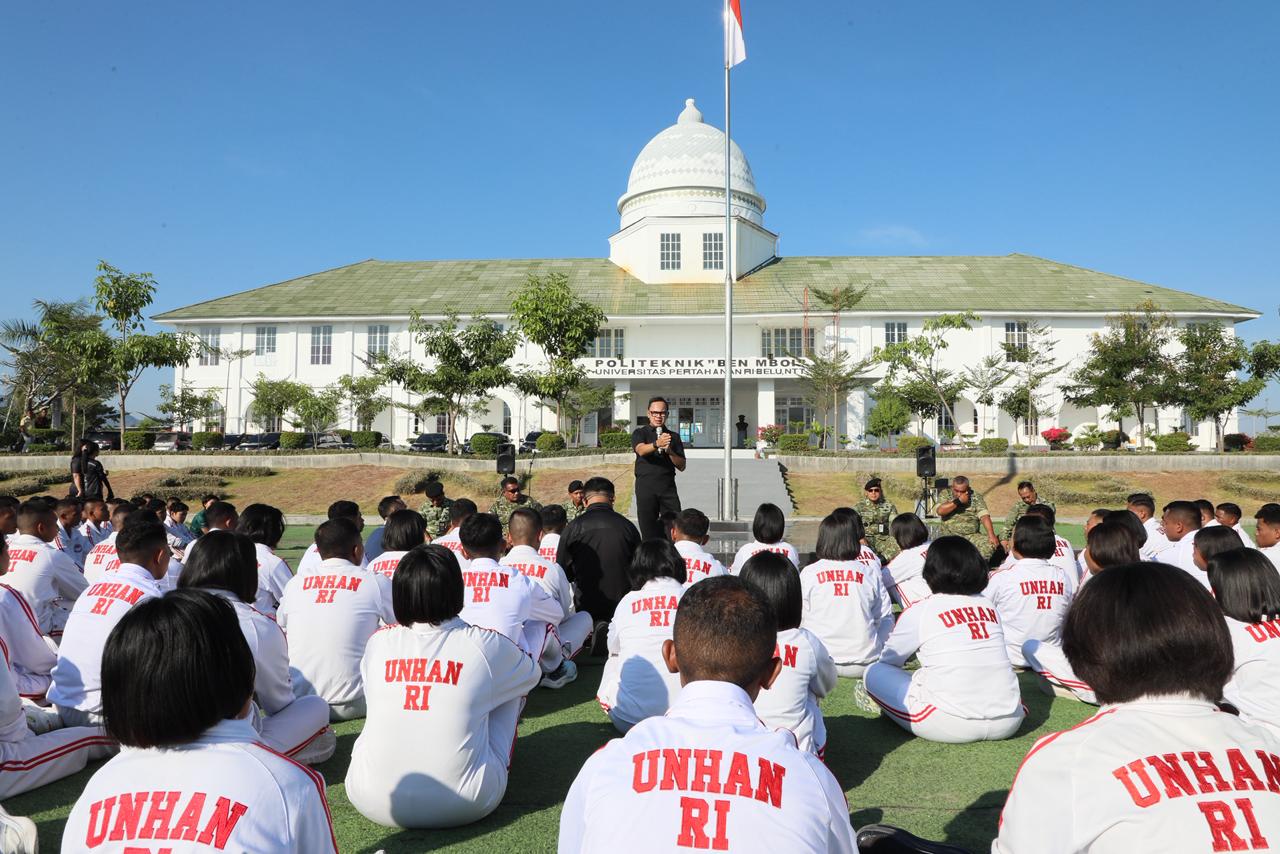 Wamendagri Bima Arya Dorong Mahasiswa Poltek Unhan NTT Miliki Visi dan Disiplin sebagai Bekal Masa Depan