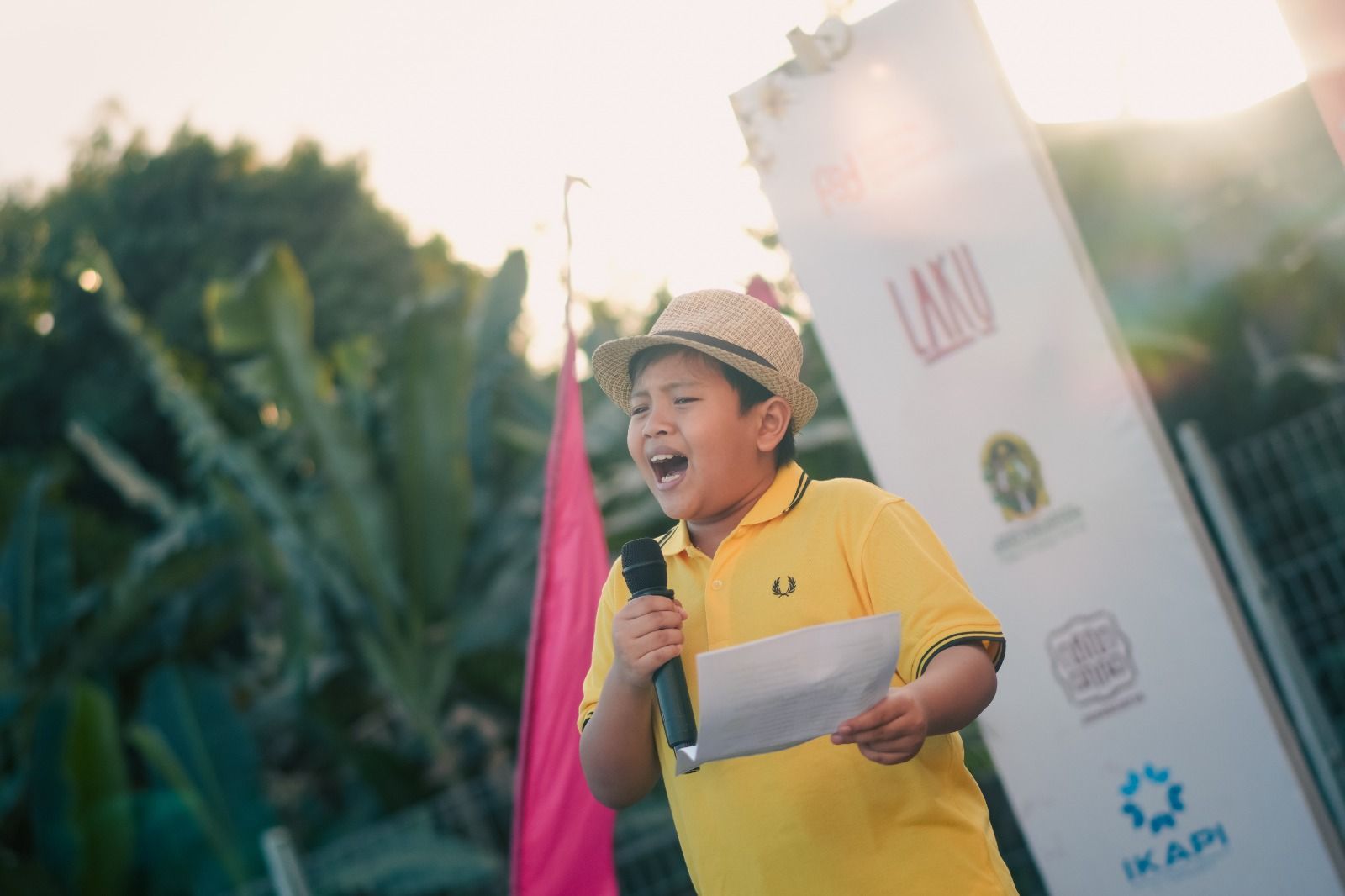 Puisi dan Musik Akustik Menemani Sore di Panggung Teras FSY 2026
