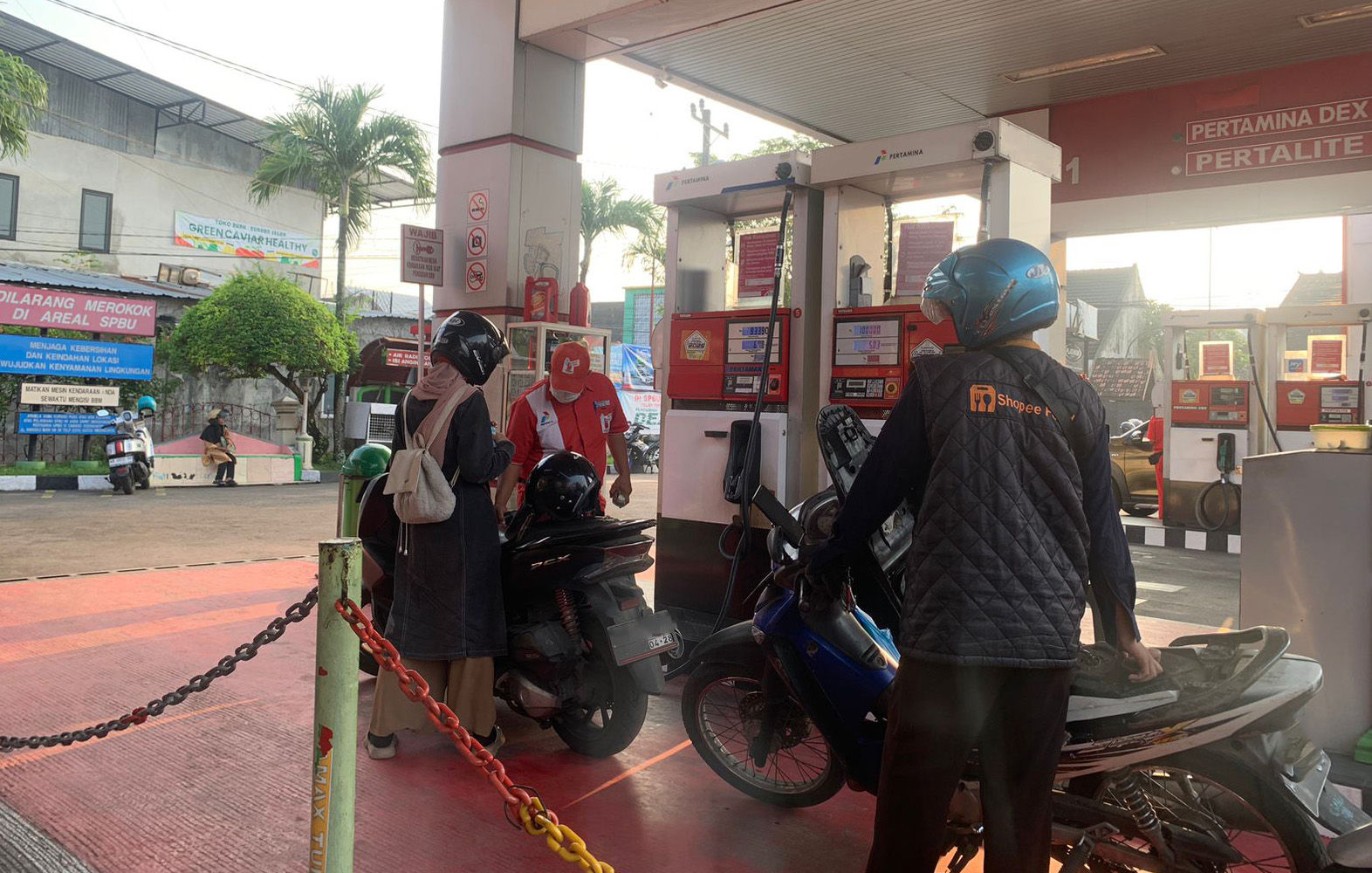 Siap-Siap Cek STNK: Aturan Baru Bikin Pemilik Mobil Ber-cc Besar Gigit Jari di SPBU, Ada Apa?
