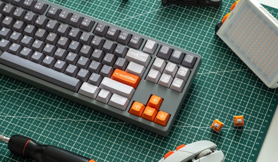 A keyboard fitted with a Yuzu keycap set