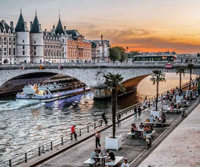  Day Trips from Paris for Families & Couples