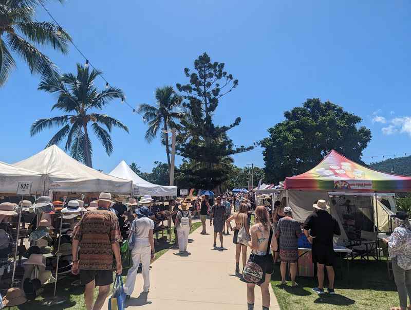 Airlie Beach Markets