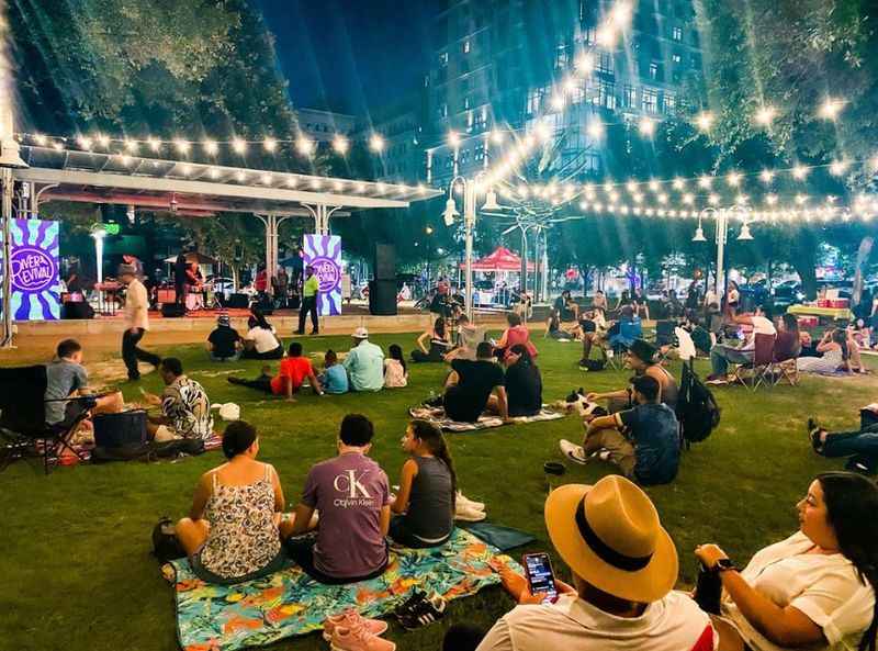  Market Square Park in Downtown Houston