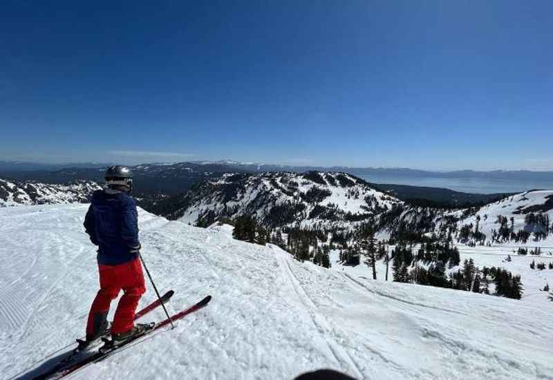 Skiing at Palisades Tahoe