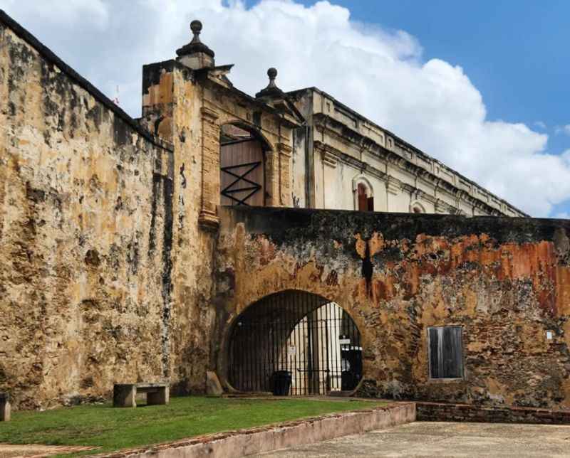  Castillo San Cristobal