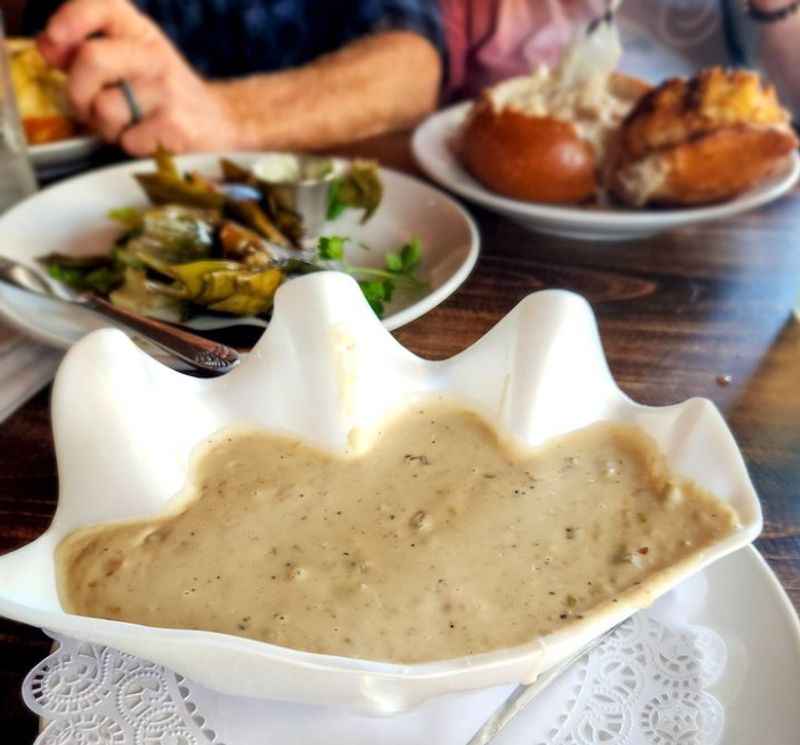 Clam Chowder at the Old Fisherman's Grotto