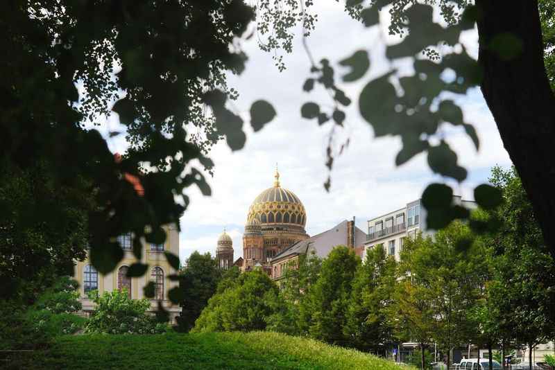 A Guide to Jewish Tours of Berlin