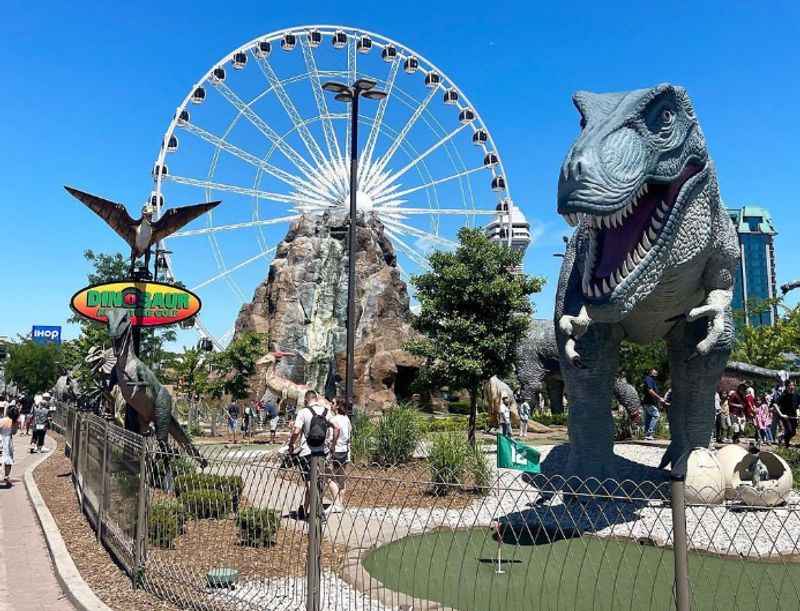 Clifton Hill Attractions