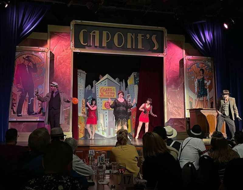 Capone’s Dinner & Show
