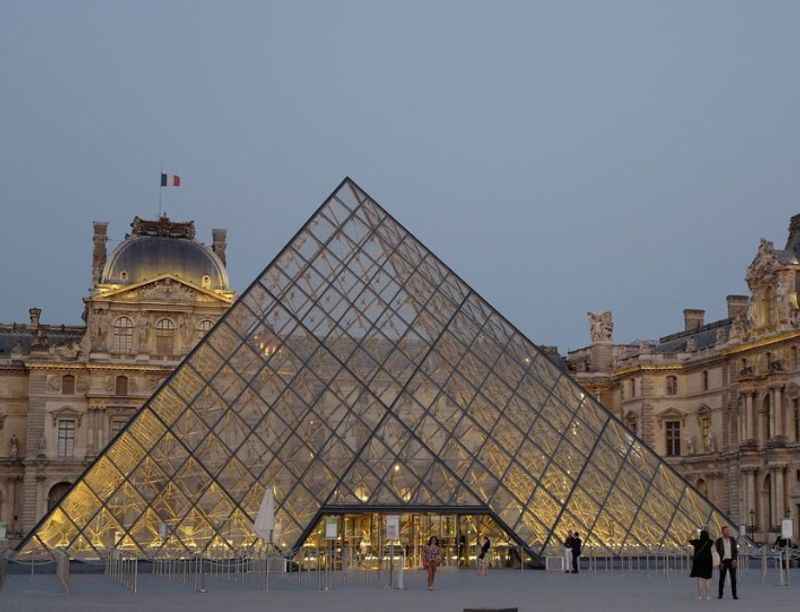 Louvre Museum