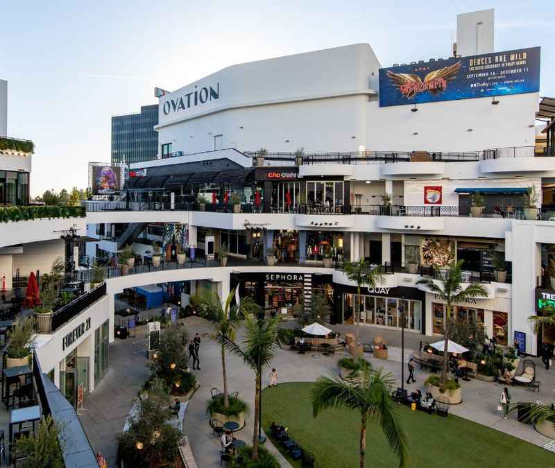 Ovation Hollywood