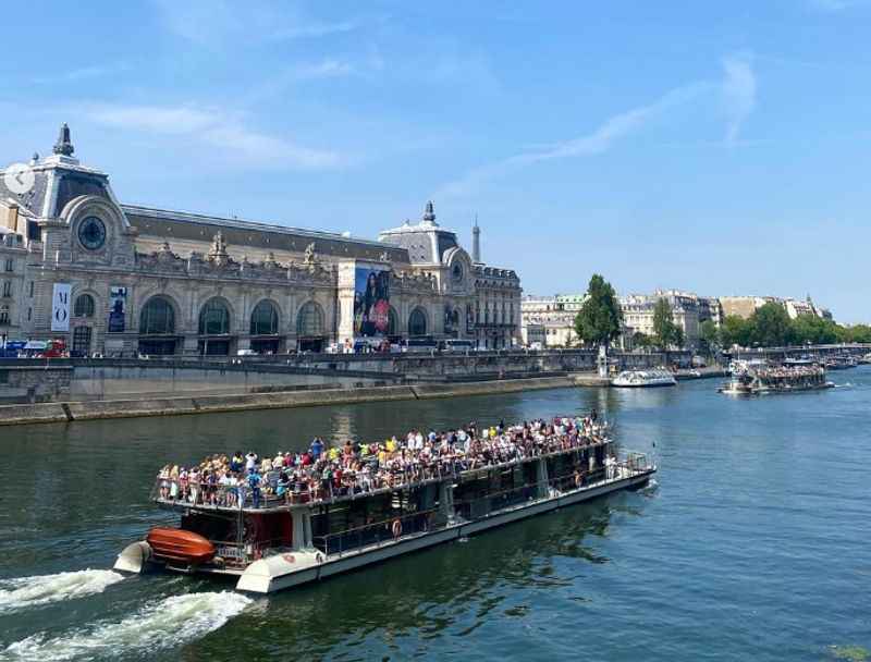 good place to visit in paris