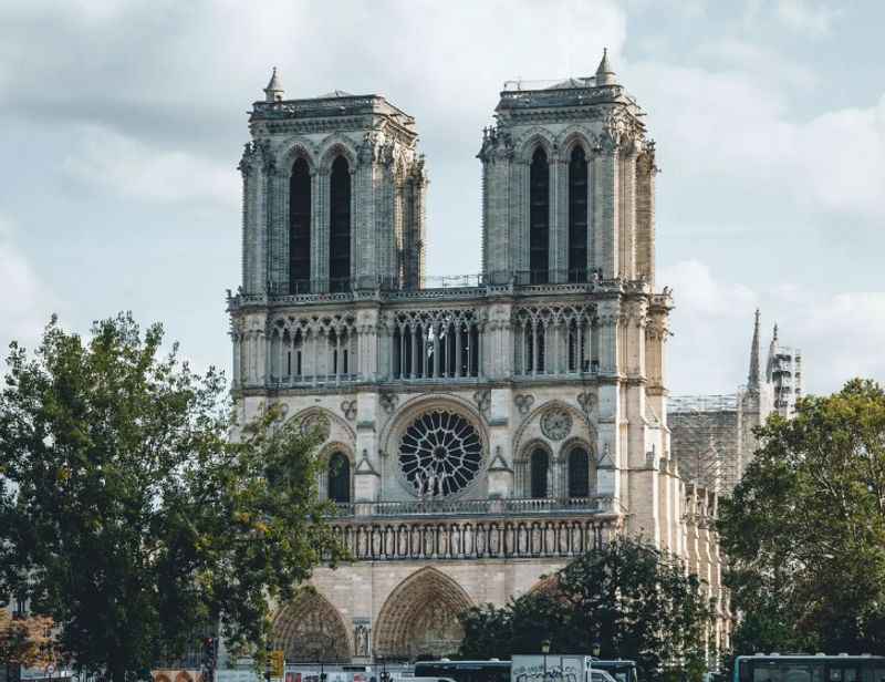 good place to visit in paris