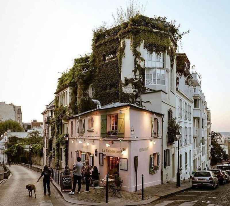 good place to visit in paris