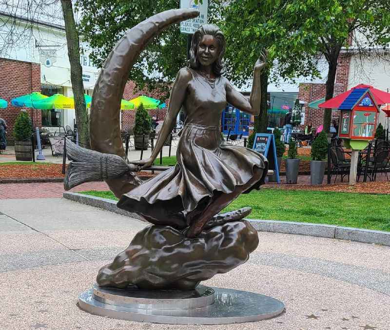 Elizabeth Montgomery Statue