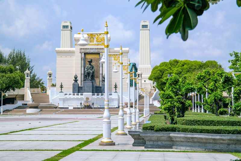 King Rama I Monument