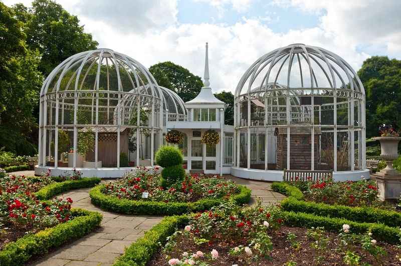 the conservatory at the botanical gardens