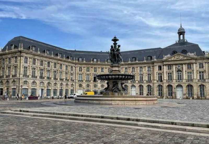  Place de la Bourse Public Square