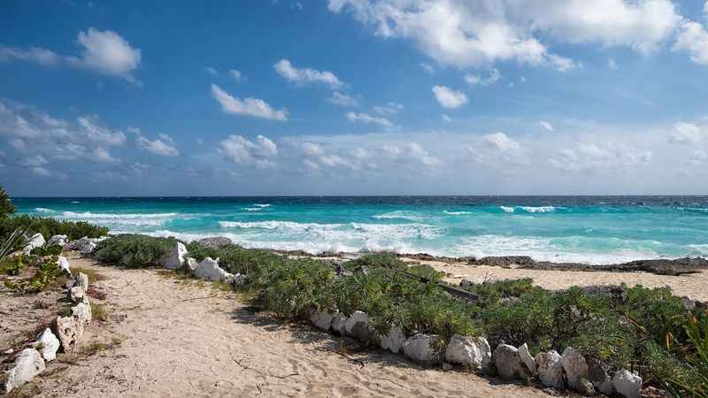 Punta Sur Eco Beach Park