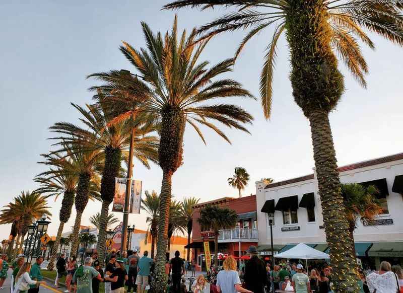 Riverfront Shops Daytona