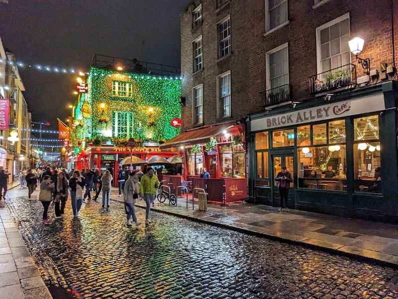 Temple Bar Pubs