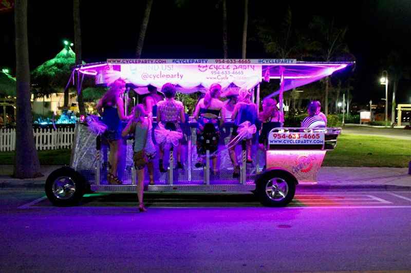 32 Unique & Fun Things to Do in Fort Lauderdale at Night