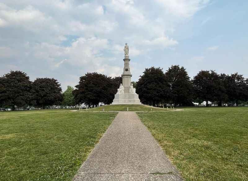 a view of the monument in the park