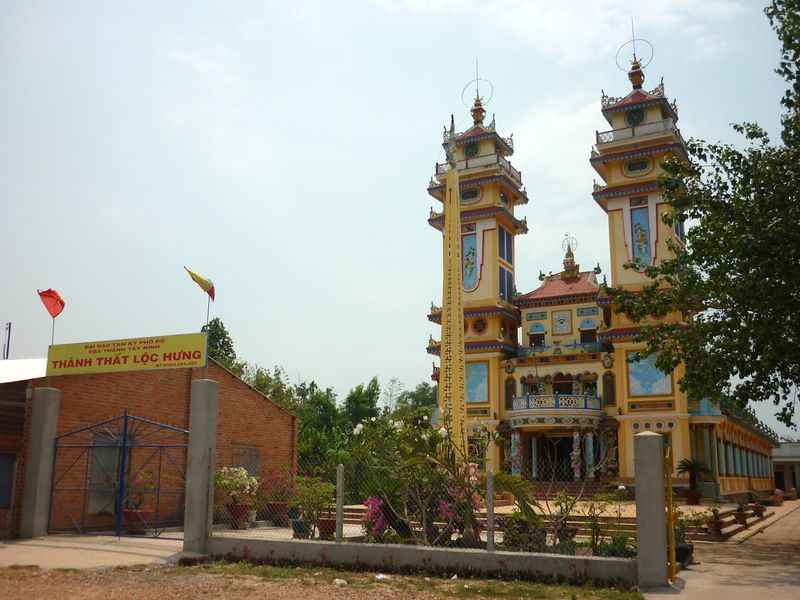 Cao Dai Temple