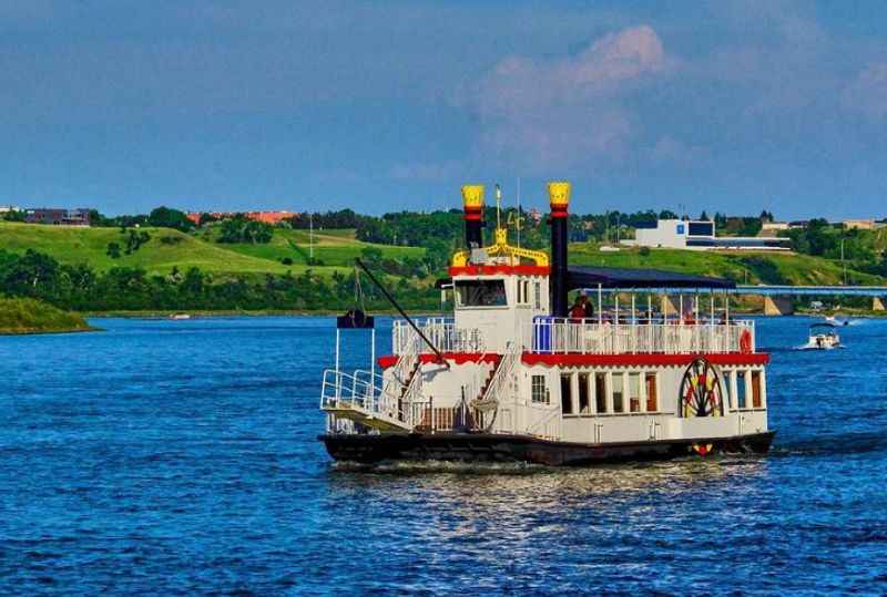 Boat Ride Along the Mighty Missouri River