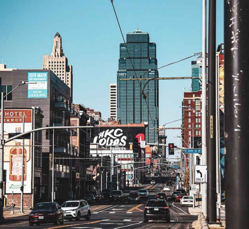  Downtown Kansas City Scene