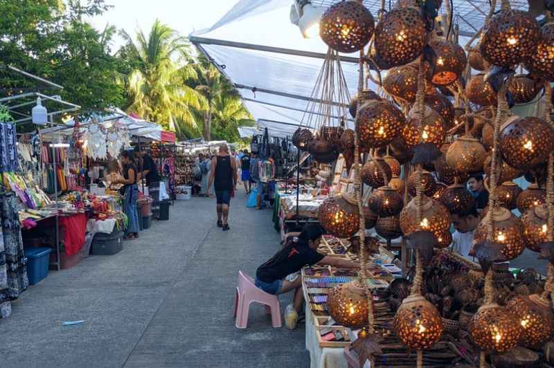 Fisherman's Village Walking Street Market