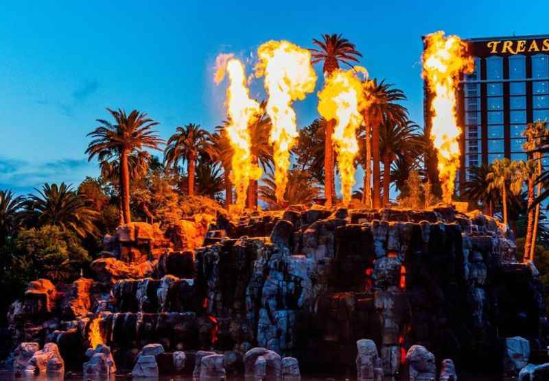 The Mirage volcano on Las Vegas Boulevard