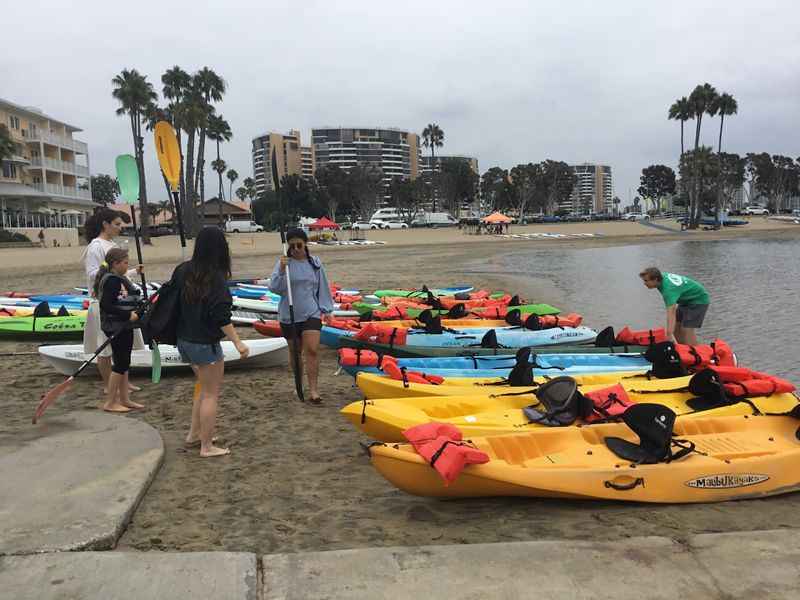 guided kayak tour