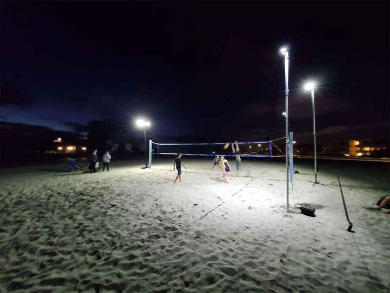 beach volleyball under the floodlights