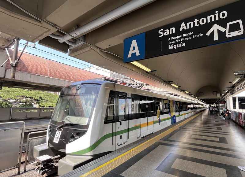 Estación Metro San Antonio